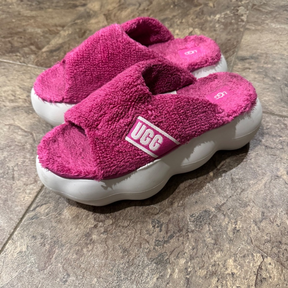 UGG Sugarcloud Logo Platform‎ Sandals fashion terry Slides Pink Women's
Size 11